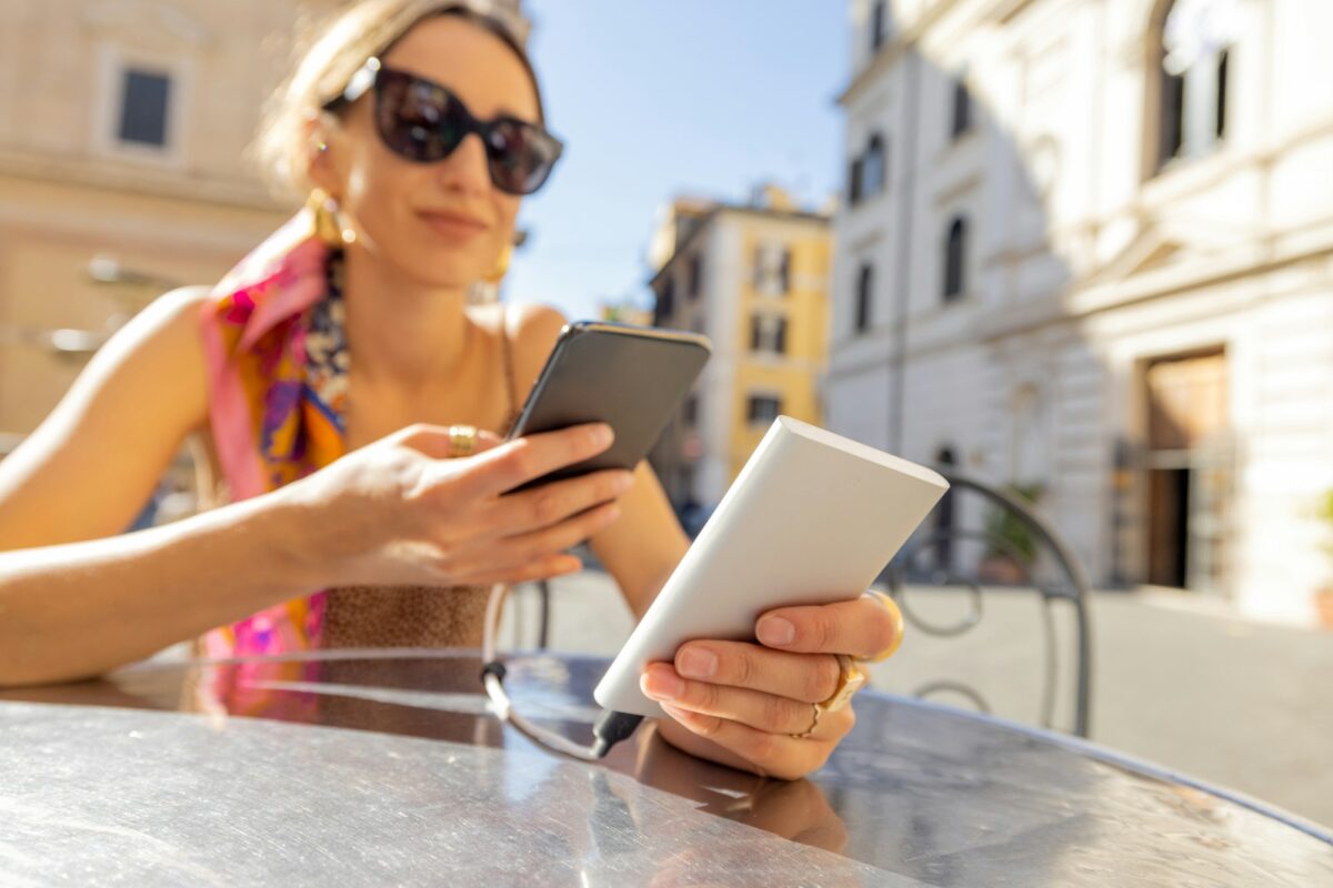 Utilisez une batterie externe