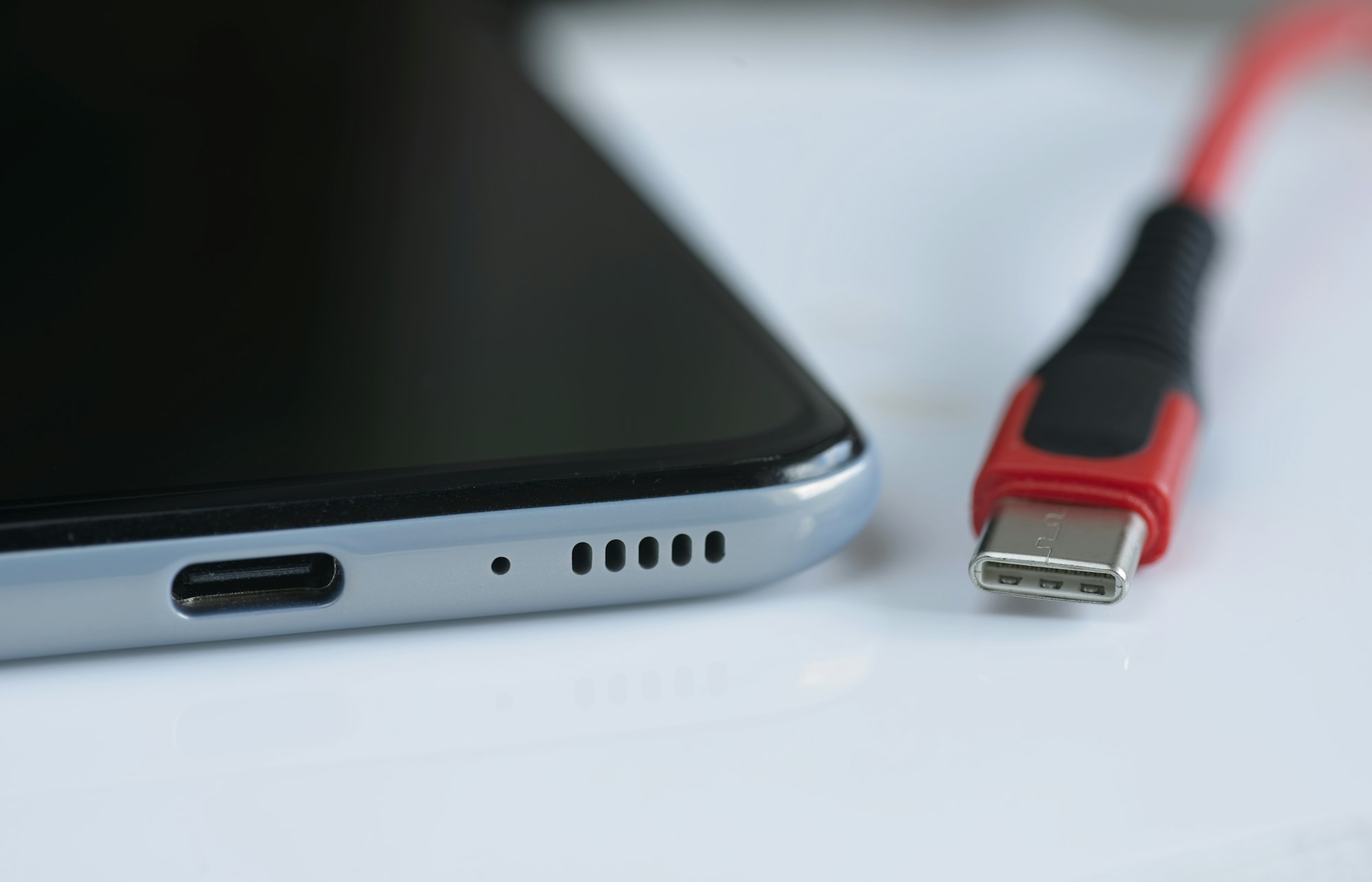 Protégez-vous contre le hacking : Google envisage un « préservatif USB »